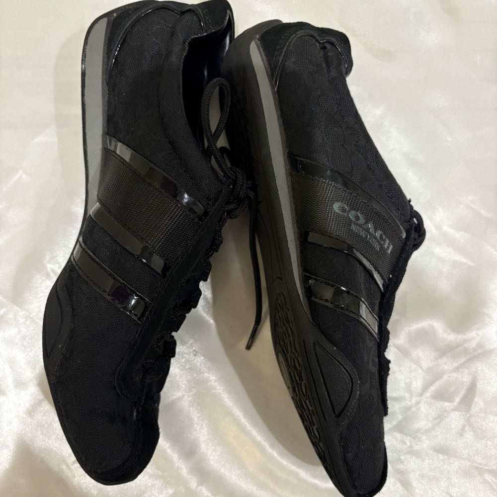 Coach Remonna Monogram Signature " C” logo Material Black Suede Patent trimming